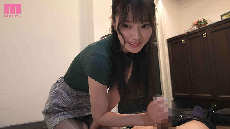 先輩ウチで飲み直しませんか？ 後輩女子社員のパンスト誘惑に甘え ささやき淫語手コキで焦らされ感度高まり始発後もハメ狂った延長交尾17発 - Image 8