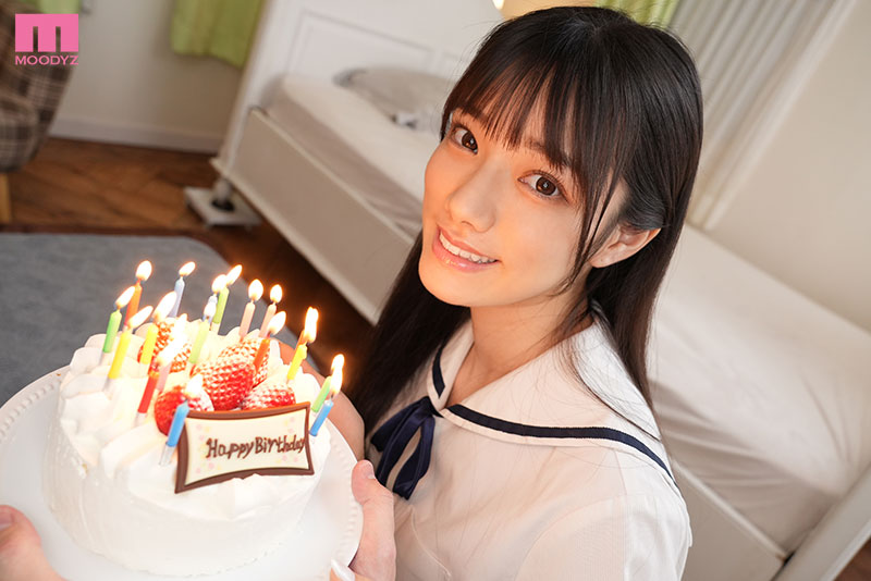 パンチラくっきり8K画質 顔面最強の制服美少女と朝からヤリまくりVR 宮下玲奈の夏服最強宣言！手を出しちゃいけないのにSEXも射精もガマンできない…！！ - Image 7