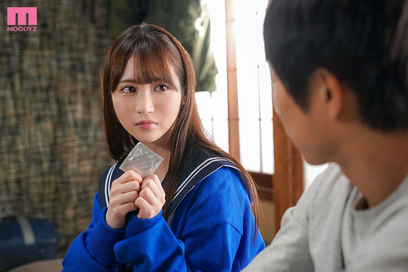 両親が旅行で不在中に幼馴染がやってきて「初めて彼氏ができたんだけど一回だけセックスの練習してくれない?」と コンドーム一個持ってきてお願いされた。一回だけと言ってたハズがチ○ポの快感に目覚めすぎてゴム無しで三日三晩中出しセックスしまくった - Image 2