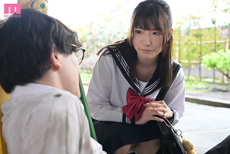 学生時代、いじめから僕を助けてくれた同級生とデリヘルで再会 その日から通い詰めて１日貸し切り全オプションを注文して何度も何度も中出しをしてしまった。 - Image 2