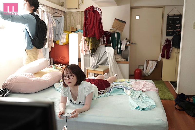 はじめて彼女ができたのに…隣に住む喪女ニートお姉さんに食べられ、カラダの相性良すぎて浮気なのに何度もSEXしまくった - Image 2