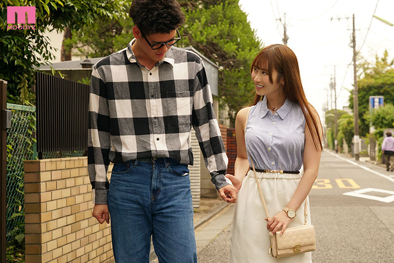 裸も見たことない。付き合いたての彼女。一緒に参加したサークル飲み。 僕が酔い潰れたそばでヤリチンDQN達にドロ酔い串刺し輪姦で何度も中出しされていたなんて… - Image 3