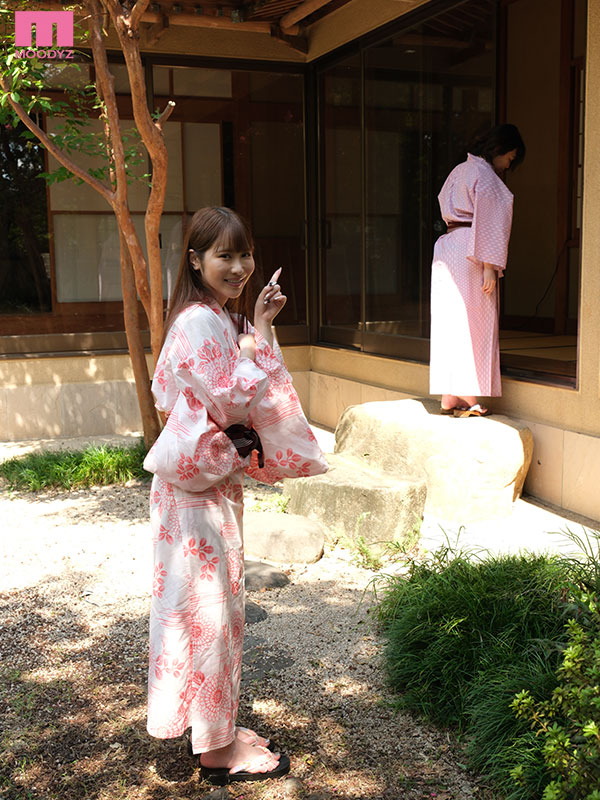 「手でさするのは浮気にならないよ？」 三連泊した宿場で彼女の妹の小悪魔手コキに擦り堕ち19発射精して寝取られたボク - Image 13