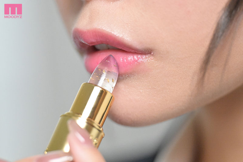 ネットで買った媚薬リップでビッチ化した女上司奈々と体液・愛液・精液をぜ～んぶ舐めしゃぶるキマりすぎた下品性交。 - Image 2