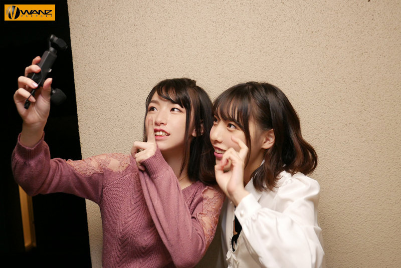 お前らチ〇ポ洗って待っとけよ! Ｍ男クンの自宅にいきなり家凸! Ｗ小悪魔ＳＥＸデリバリー!! - Image 6