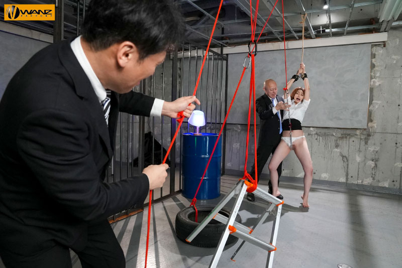 鉄フック マ〇コ引き裂き失禁拷問 美女教師　痙攣アヘ顔 膣イキ狂い - Image 4