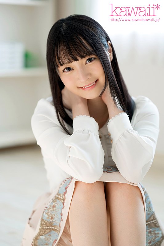 「私にセックス教えてください」 満点笑顔に心を奪われる卒業したばかりの18歳 清宮すず AVデビュー - Image 11