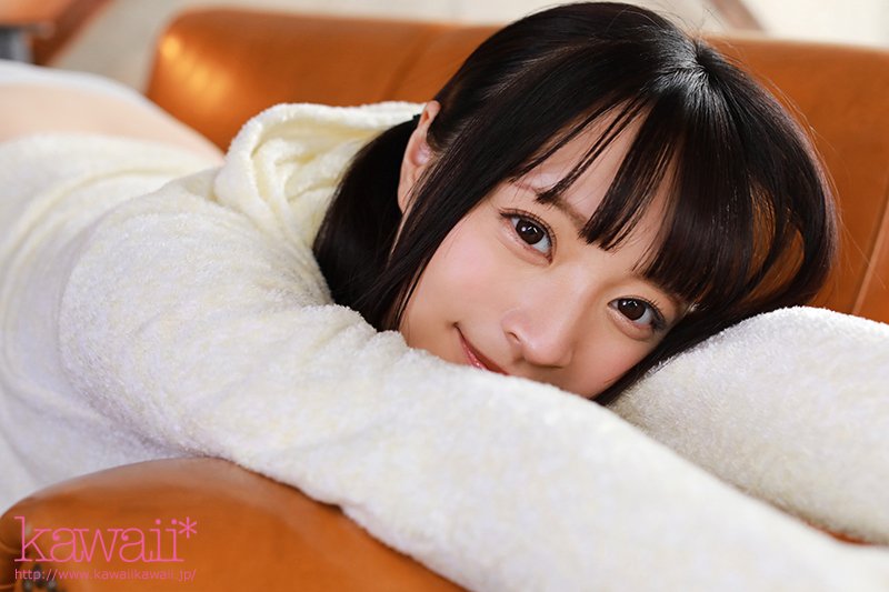 「私にセックス教えてください」 満点笑顔に心を奪われる卒業したばかりの18歳 清宮すず AVデビュー - Image 4