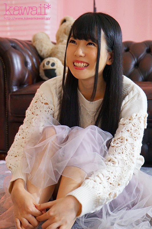 愛嬌満点!早漏イクイク美少女 柳井める 人生初の生ハメセックスに失神寸前!連撃ピストンに理性ぶっ飛び中出し解禁しちゃいました。 - Image 2