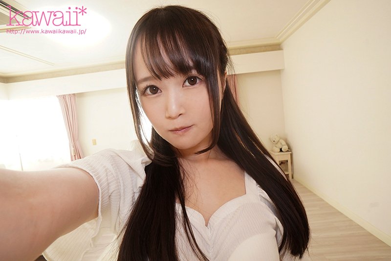 ただいまの瞬間から即ハメ撮り！おチ●ポ大好き彼女のエッチおねだり攻撃！密着カメラ目線で朝まで中出しセックchuVR - Image 4