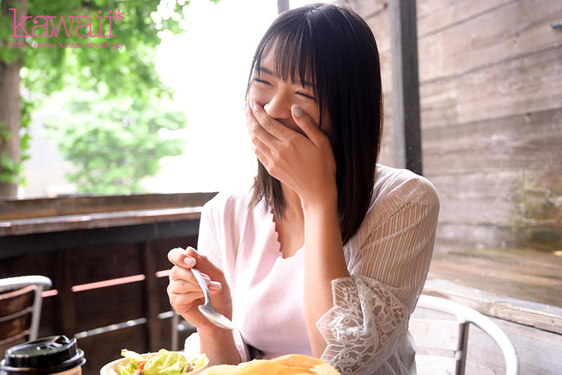 経験人数500人越え！頭イイのにエッチすぎる元生徒会長 弾けちゃう！やってみたかった経験を全て叶えてイキまくりスペシャル - Image 2