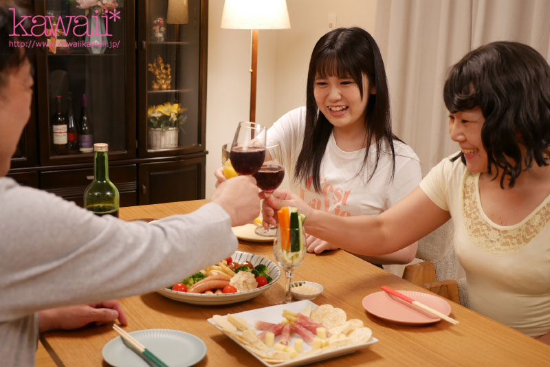「義父の目的は私です…」ストーカーが母の再婚相手に… もう逃げられないと悟った‘あずさ’は恐怖から義父を受け入れ何度も中出しセックスされて… - Image 2