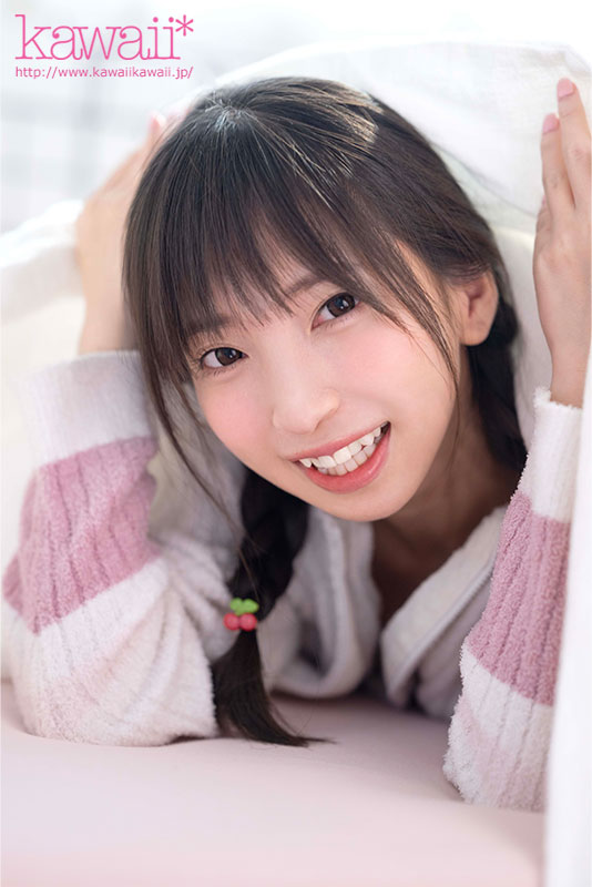 幼馴染の熱で火照った頬と肌けた部屋着姿に不覚勃起…気恥ずかしさとむず痒さと背徳感に包まれながら素直になれない恋心を成就させた中出し初体験 - Image 3