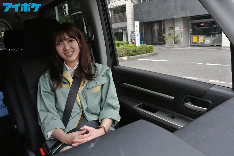 【勤務中】ーサボり密交ー 営業回り中の車内で隣に座る気の強い美人同僚に白昼堂々痴女られ二人でサボってます。 - Image 2