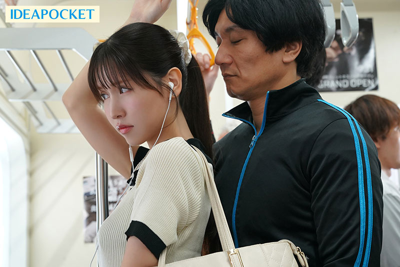 中出し痴漢電車 声の出せない密室で犯され輪姦されイカされ続け痴漢集団の種付けペットに堕ちた女子大生 - Image 2