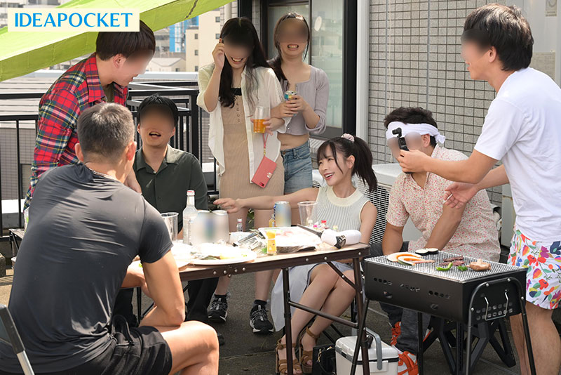 BBQ泥酔NTR 大学のサークル飲み会でクズ男達に飲まされ酔わされヤラれてしまった僕の彼女 - Image 2