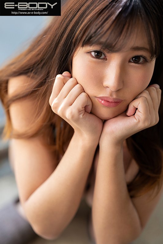 私を大人にしてください。19年間ほぼ男知らずで生きてきた消極的女子【カラダは凄いHカップ大型新人】飛鳥りいなE-BODY専属AVデビュー - Image 7