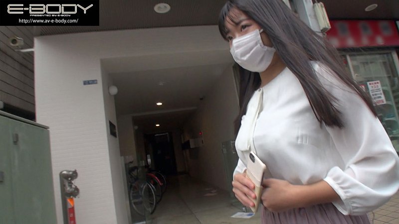 完璧なるお嬢様として育てられた彼女は隠れ変態でした… Jカップ現役英語教師AVデビュー - Image 3