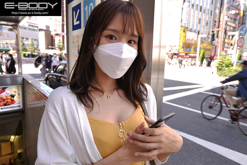 若くて可愛い子が多いマッチングアプリ(T●nd●r)を使えば 歌●伎町の人気コンカフェ店員超絶クビレてるFcup美少女リマちゃん(20歳)に中出し&amp;タダマン化だって余裕!! - Image 2
