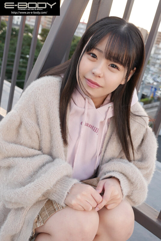 合法ロリ 激レア巨乳ちゃん連れてきた! 田舎育ちで部活一筋に生きてきたガチンコ10代ー 148cmGカップ巨乳のアンバランス少女 AVデビュー - Image 7