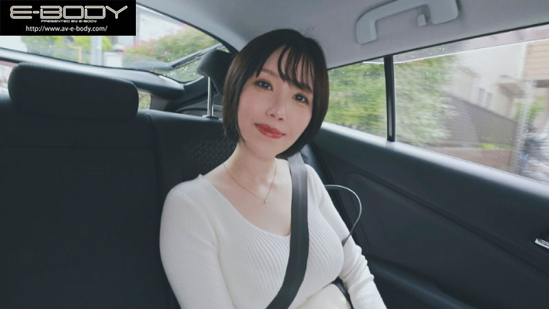 全てを包み込む完熟おっぱい(Icup)のにっこり上品ママ 白川みなみさん(39歳)が本性解放!イクイク超痙攣AVデビュー - Image 2