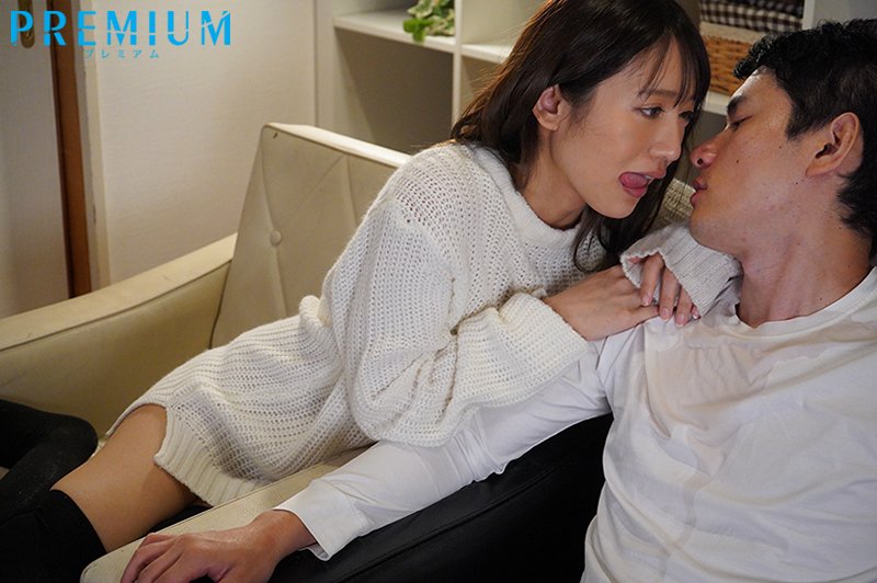 キスが上手すぎる痴女後輩の誘惑に負けて唾液だらだら中出し交尾で射精させられたボク - Image 5