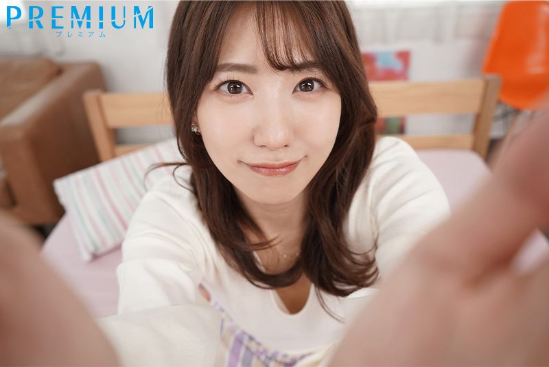 専属・山岸逢花とハメ撮り型カメラで実現する熱烈SEX体験！ 愛し合う美女と本気で交わる臨場感抜群VR！とろけ顔中出しフィニッシュの2SEX！ - Image 2